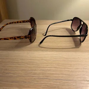 Tortoise Shell and Black Aviator Sunglasses Lot of 2 thumbnail 7