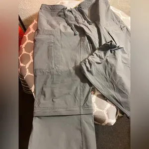 Mountain Hardwear Gray Cargo Pants with Drawstring Waist Women’s, zip off lower thumbnail 6
