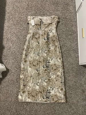 Maxi gold Dress Size M thumbnail 2