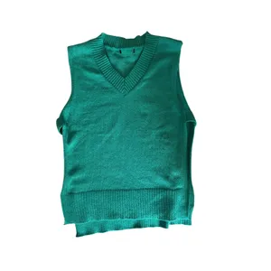 Green Knit Sweater Vest Medium Oversized V Neck Sleeveless Preppy Layering thumbnail 6