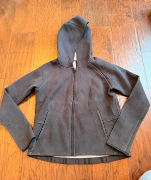 Lululemon New Form Women’s Full Zip Hooded Jacket Black Sz 4 thumbnail 1