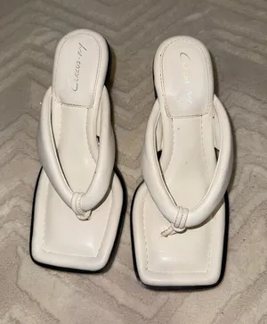 New! Sam edelman Women white sandals. Size 5 thumbnail 1