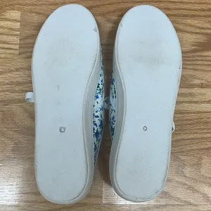 🦋4/$25 Floral Shoes Size 8 Medium thumbnail 7