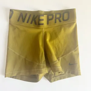 Nike Pro Womens Olive Green Dri-FIT Compression Athletic‎ Workout Shorts Size XS thumbnail 1