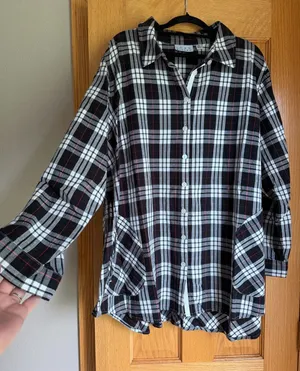 Joan Rivers Plaid Button Down Swing Shirt with Pockets Black White Red 2X thumbnail 1