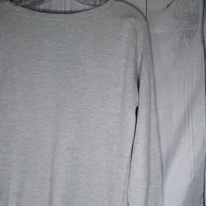 American Eagle Light Gray Cozy Minimalist Pullover Sweater thumbnail 9