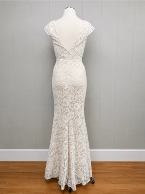 Lulus NWT Ivory Lace Mermaid Wedding Gown XXS Deep V Bridal Dress thumbnail 3