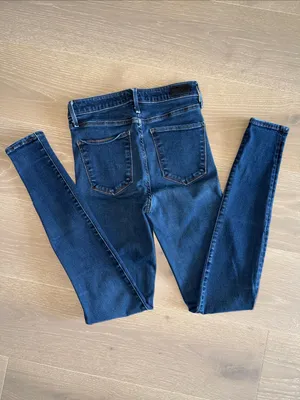 Abercrombie & Fitch Women's Dark Indigo Skinny Jeans thumbnail 3