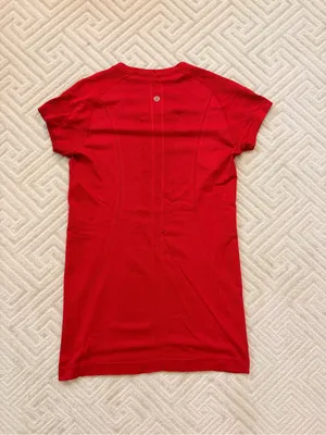 Lululemon Swiftly Tech Short Sleeve Crew Red thumbnail 6