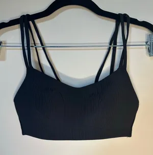 Lululemon thumbnail 1