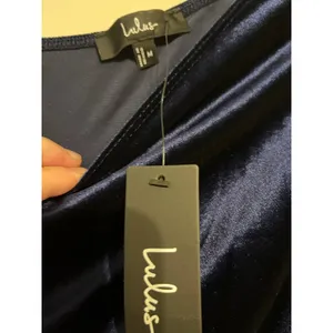 Lulu’s Notorious Icon Navy Blue Velvet Asymmetrical Maxi Dress Size M NWT! thumbnail 8