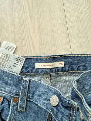 Levi’s Low Pro Women’s Straight Jeans in breath-out medium wash thumbnail 5