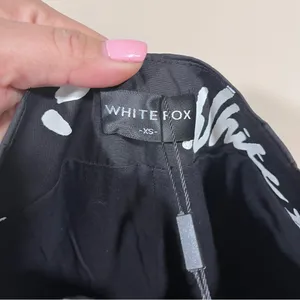 NWT WHITE FOX BOUTIQUE If Only You Knew Pants Black Scribble pants size XS thumbnail 8
