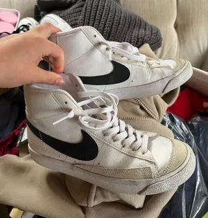 Nike Blazers thumbnail 1