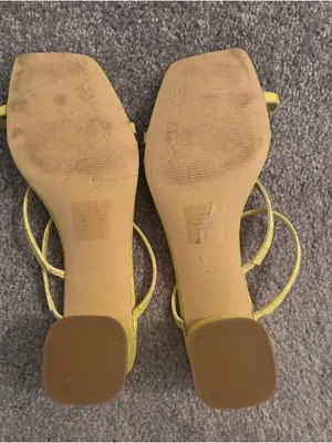Calvin Klein Women’s Lemon Yellow Strappy Dress Sandals Size 10M thumbnail 3