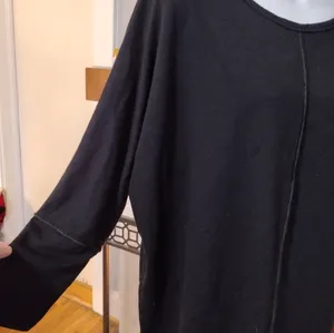 SPANX black medium weight crewneck pullover thumbnail 2