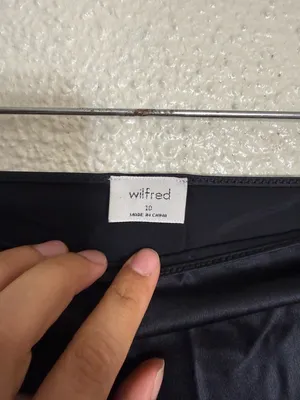 Wilfred aritiza Size 10 Silk A-Line Midi Skirt in Black thumbnail 4