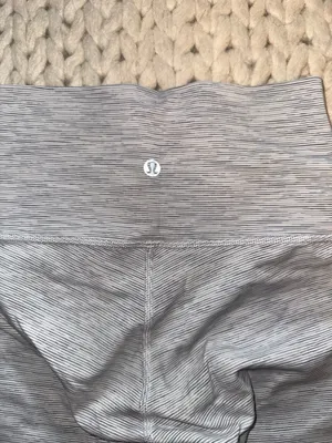 Lululemon Leggings thumbnail 6