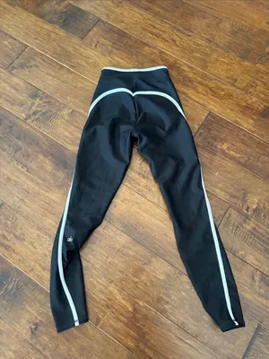 ALO Yoga Black Leggings with Trim thumbnail 5