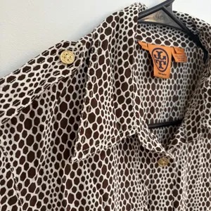 Tory Burch Button Front Silk Blouse Cream Brown Long Sleeve Sz 10 Career Brunch thumbnail 5