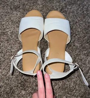 Flat shoes Size 8 thumbnail 1