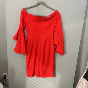 Venus Women Dress Off-Shoulder Tiered Ruffle Bell Sleeve Red Size 2 thumbnail 2