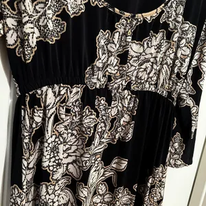 Soma Women’s Round Neck 3/4 Sleeve Knee Length Dress Small Black Cream Floral thumbnail 5