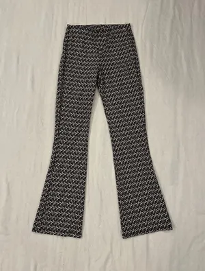 ZARA Patterned Pants Flare thumbnail 1
