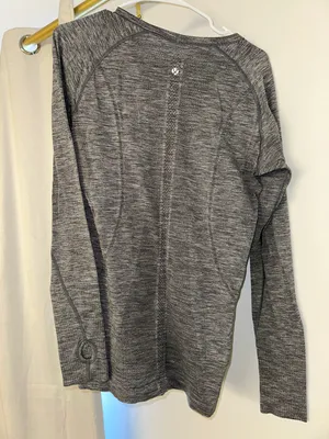 Lululemon Swiftly Tech Long Sleeve thumbnail 3