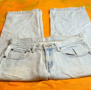 Levi’s red tab size 1 thumbnail 1