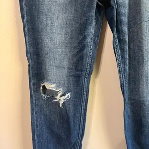 Abercrombie & Fitch size 4 jeans‎ thumbnail 4