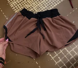 Lululemon Shorts thumbnail 1