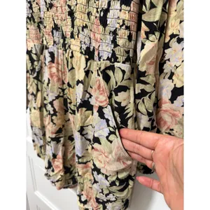 American Eagle Vintage Floral‎ Smocked Romper Long Sleeve Pockets Black Large thumbnail 6
