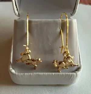 3/$20 Gold Tone Horse Cowgirl Long Drop Dangling Earrings thumbnail 1