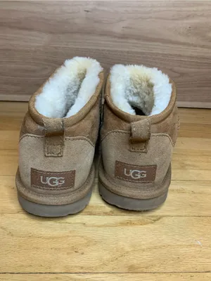 Ugg Classic Ultra Mini Boots - Size 6 thumbnail 4