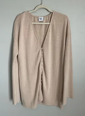 PRINCESS POLLY Beige Pearl-Button V-Neck Cardigan Sz 12 thumbnail 1