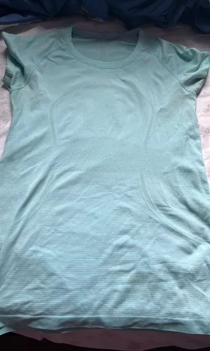 Lululemon Swiftly Tech Short Sleeve thumbnail 1