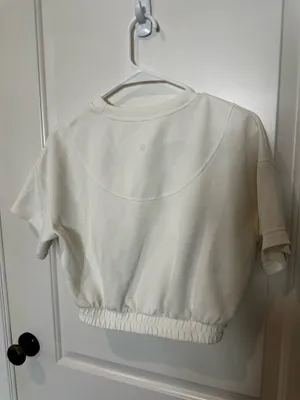 Lululemon cropped shirt thumbnail 2