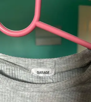 garage cropped top  thumbnail 3