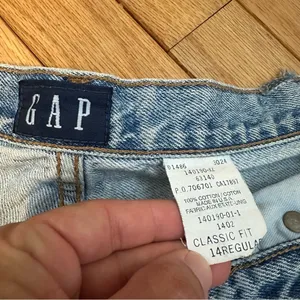 Gap Vintage Classic Fit Cutoff Distressed Denim Shorts Womens 14 thumbnail 2