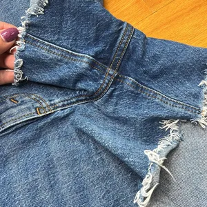 Abercrombie and Fitch 4” High Rise Mom Shorts thumbnail 5