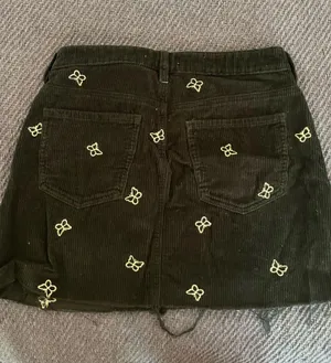 Passing skirt thumbnail 2