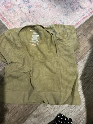 Anthropologie Olive Ribbed Scoop Neck Crop Top thumbnail 4