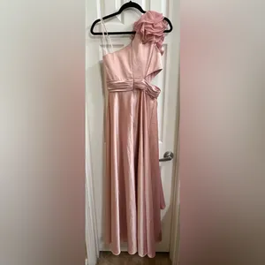 MAC DUGGAL Rose Ruffled One Shoulder Cut Out Hi-Low Gown – Size 8 – Style 49523 thumbnail 5