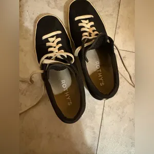 Rothy’s The Lace-Up Sneakers in Black thumbnail 13
