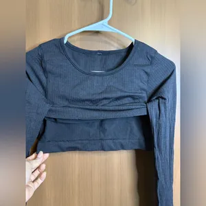 Lululemon Women's Ebb to Street Long-Sleeve Shirt size: 6 thumbnail 8