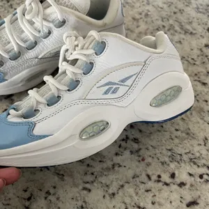 Reebok Question‎ Low White Light Blue Allen Iverson Sneakers FY2345 M5 W6.5 thumbnail 3