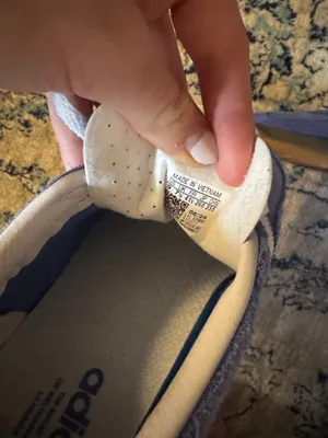 Never worn blue fusion adidas gazelles thumbnail 4