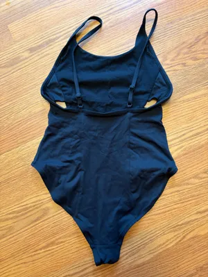 Gymshark Horizon Cut Out Strappy One Piece Bathing Suit thumbnail 4