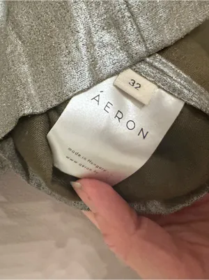 AERON Metallic Silver Short Sleeve Top Size undefined thumbnail 4
